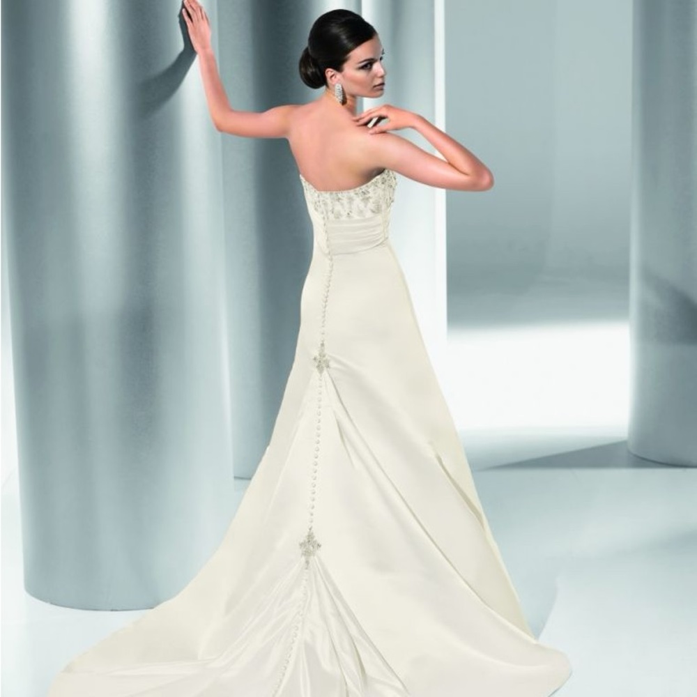 Brand New Wedding Dress